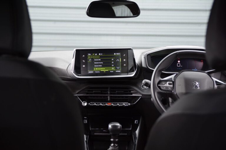 Peugeot 2008 1.2 PureTech Allure Premium Euro 6 (s/s) 5dr