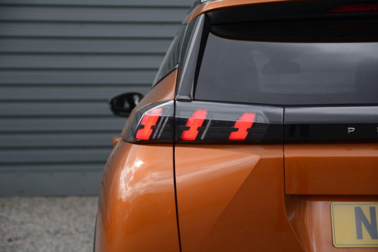 Peugeot 2008 1.2 PureTech Allure Premium Euro 6 (s/s) 5dr