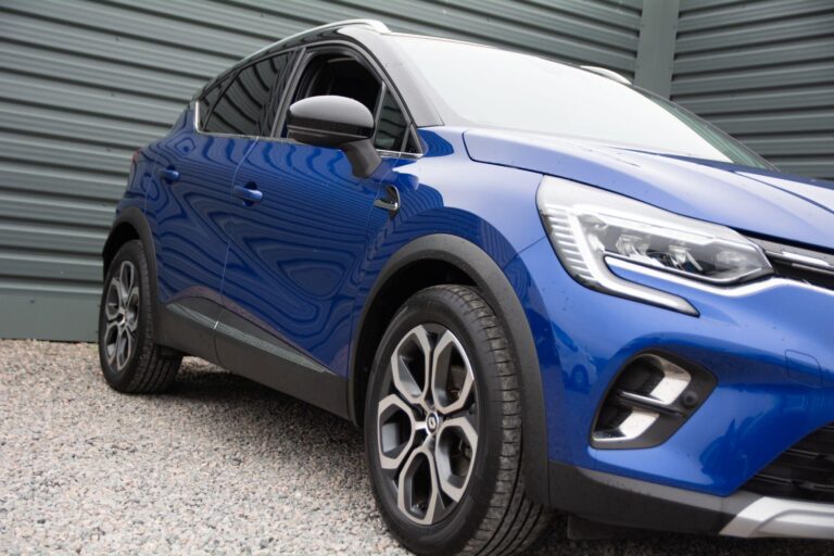 Renault Captur 1.6 E-TECH 9.8kWh techno Auto Euro 6 (s/s) 5dr