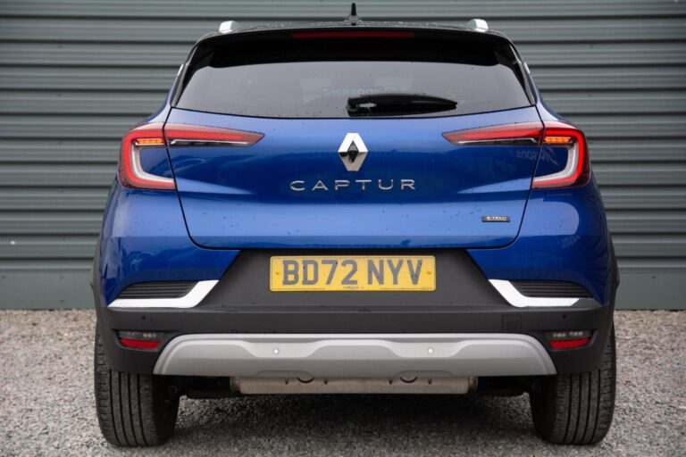 Renault Captur 1.6 E-TECH 9.8kWh techno Auto Euro 6 (s/s) 5dr