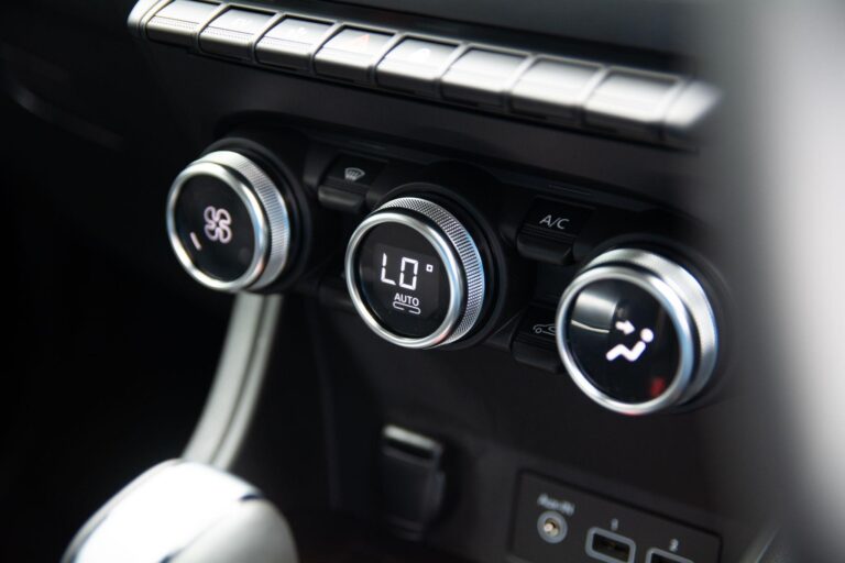 Renault Captur 1.6 E-TECH 9.8kWh techno Auto Euro 6 (s/s) 5dr