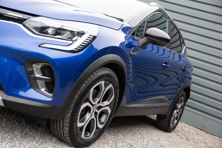 Renault Captur 1.6 E-TECH 9.8kWh techno Auto Euro 6 (s/s) 5dr