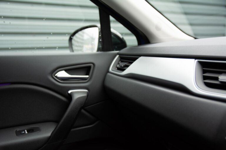 Renault Captur 1.6 E-TECH 9.8kWh techno Auto Euro 6 (s/s) 5dr