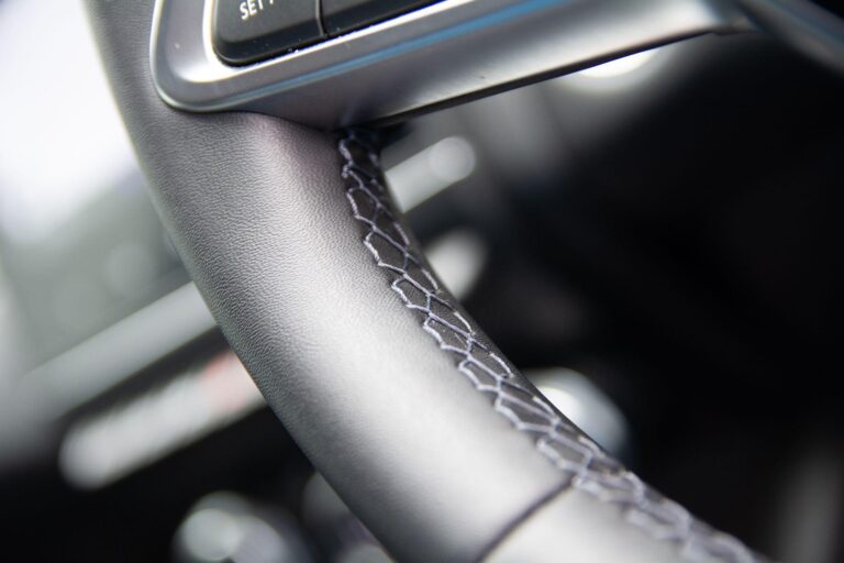 Renault Captur 1.6 E-TECH 9.8kWh techno Auto Euro 6 (s/s) 5dr