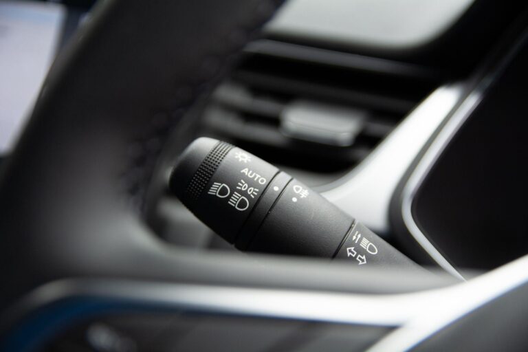 Renault Captur 1.6 E-TECH 9.8kWh techno Auto Euro 6 (s/s) 5dr