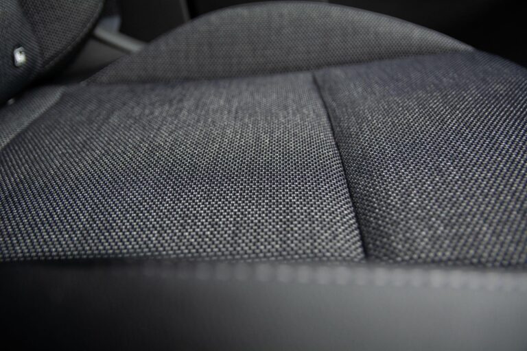 Renault Captur 1.6 E-TECH 9.8kWh techno Auto Euro 6 (s/s) 5dr