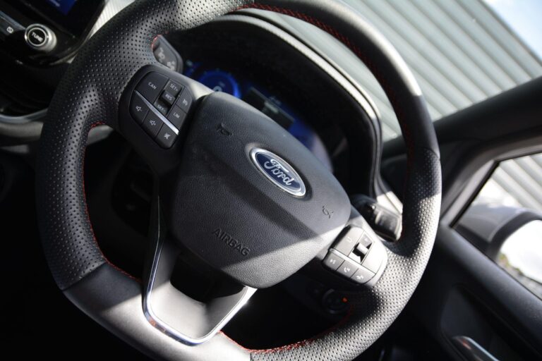 Ford Puma 1.0T EcoBoost MHEV ST-Line X Euro 6 (s/s) 5dr