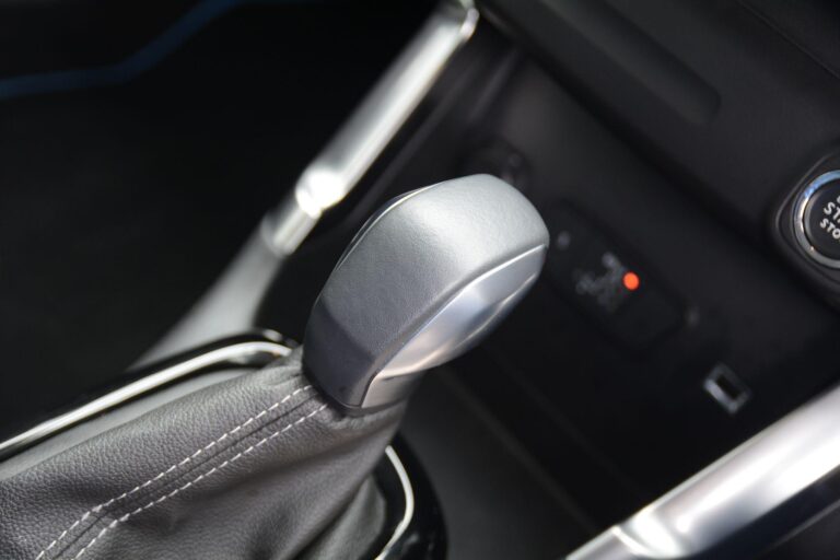 Citroen C3 Aircross 1.2 PureTech Shine Plus EAT6 Euro 6 (s/s) 5dr