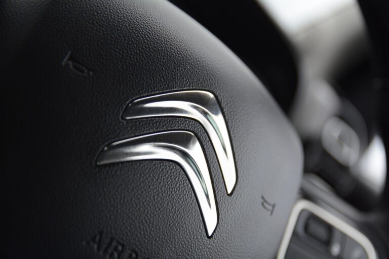 Citroen C3 Aircross 1.2 PureTech Shine Plus EAT6 Euro 6 (s/s) 5dr