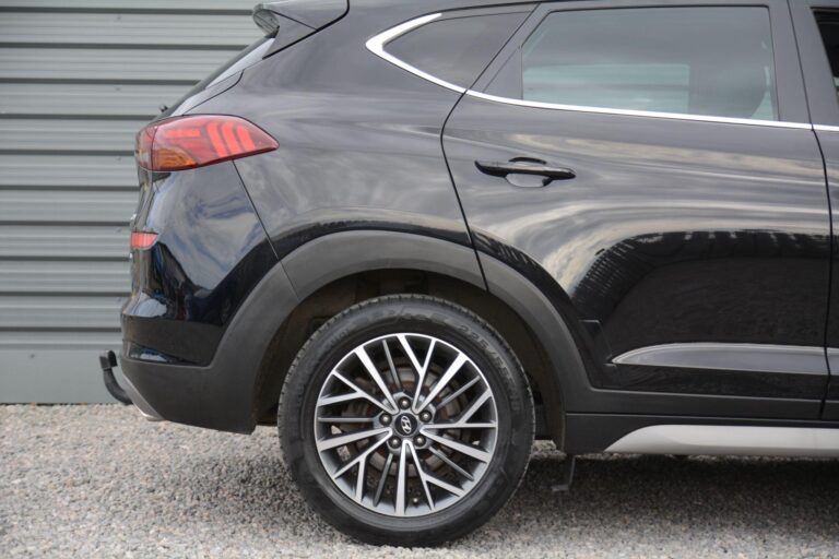 Hyundai TUCSON 2.0 CRDi Premium Auto 4WD Euro 6 (s/s) 5dr