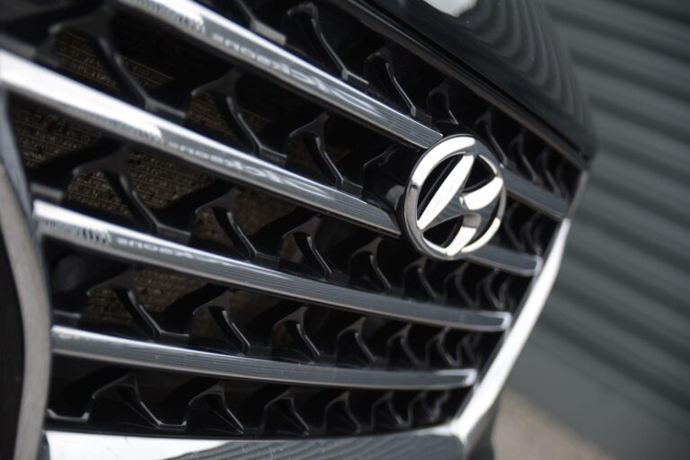 Hyundai TUCSON 2.0 CRDi Premium Auto 4WD Euro 6 (s/s) 5dr