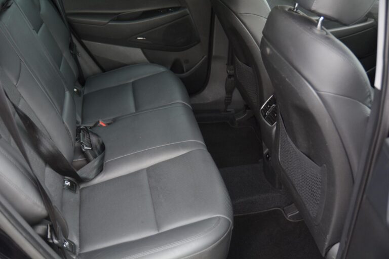 Hyundai TUCSON 2.0 CRDi Premium Auto 4WD Euro 6 (s/s) 5dr