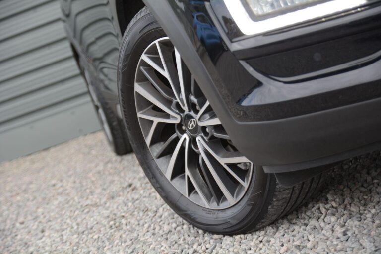 Hyundai TUCSON 2.0 CRDi Premium Auto 4WD Euro 6 (s/s) 5dr