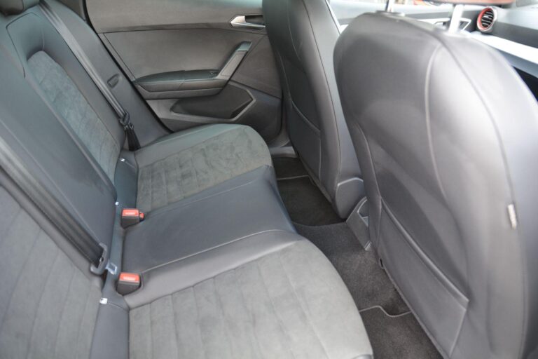 SEAT Arona 1.0 TSI FR Edition Euro 6 (s/s) 5dr