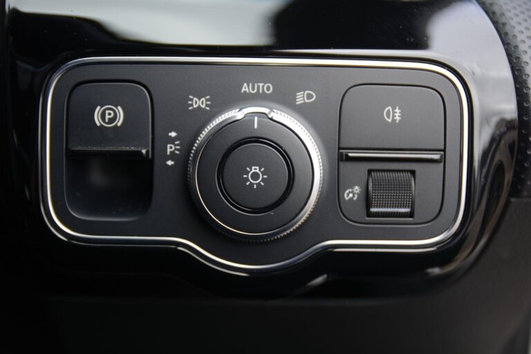 Mercedes-Benz A Class 1.3 A200 AMG Line 7G-DCT Euro 6 (s/s) 5dr