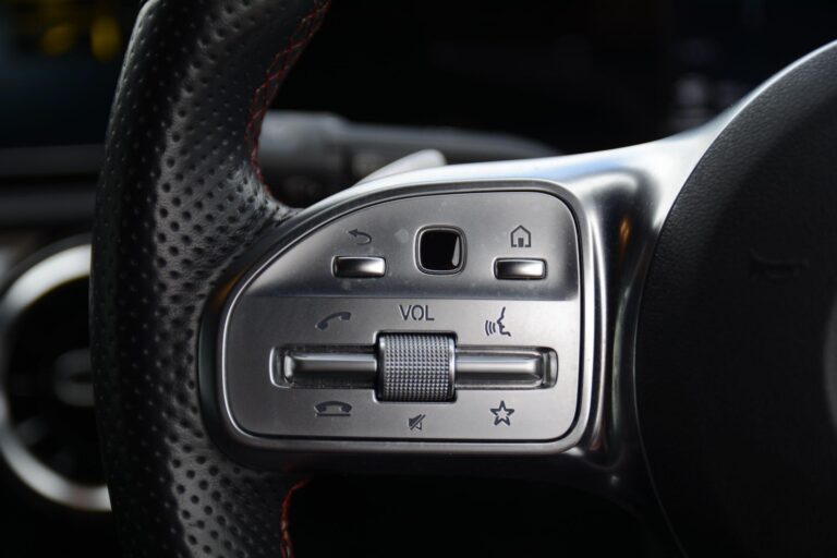 Mercedes-Benz A Class 1.3 A200 AMG Line 7G-DCT Euro 6 (s/s) 5dr