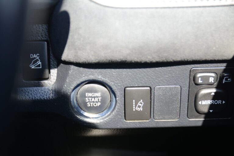 Toyota RAV4 2.0 V-Matic Icon CVT 4WD Euro 6 (s/s) 5dr (Safety Sense, SNav)