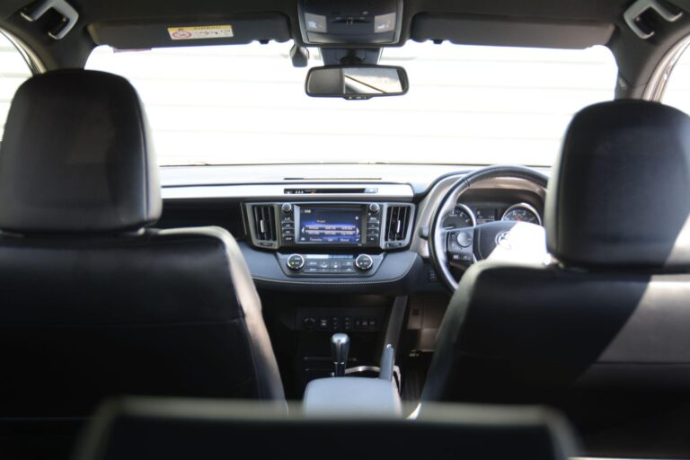 Toyota RAV4 2.0 V-Matic Icon CVT 4WD Euro 6 (s/s) 5dr (Safety Sense, SNav)