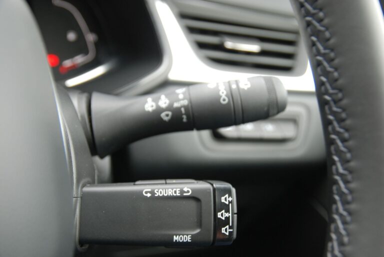 Renault Captur 1.6 E-TECH techno Auto Euro 6 (s/s) 5dr