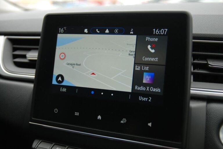 Renault Captur 1.6 E-TECH techno Auto Euro 6 (s/s) 5dr