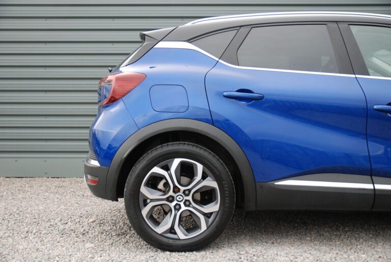 Renault Captur 1.6 E-TECH techno Auto Euro 6 (s/s) 5dr