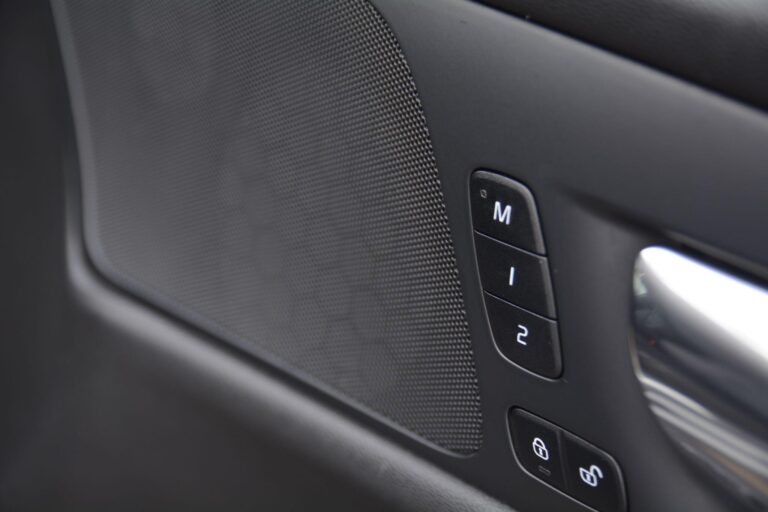 Volvo V60 2.0 T4 Momentum Plus Auto Euro 6 (s/s) 5dr