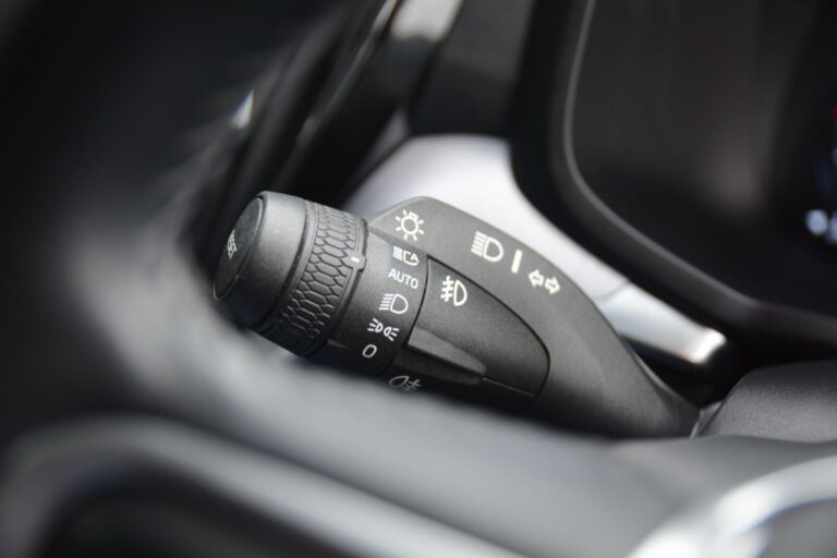 Volvo V60 2.0 T4 Momentum Plus Auto Euro 6 (s/s) 5dr