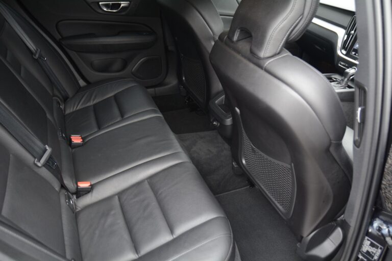 Volvo V60 2.0 T4 Momentum Plus Auto Euro 6 (s/s) 5dr