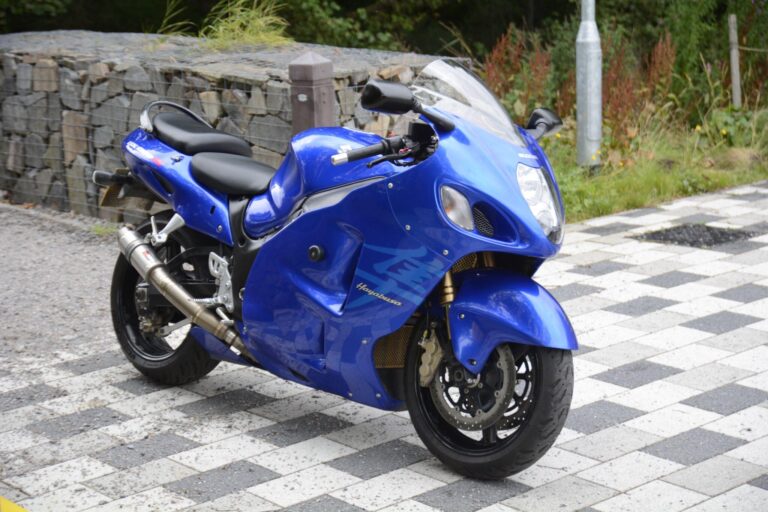 Suzuki GSX1300R Hayabusa 1300