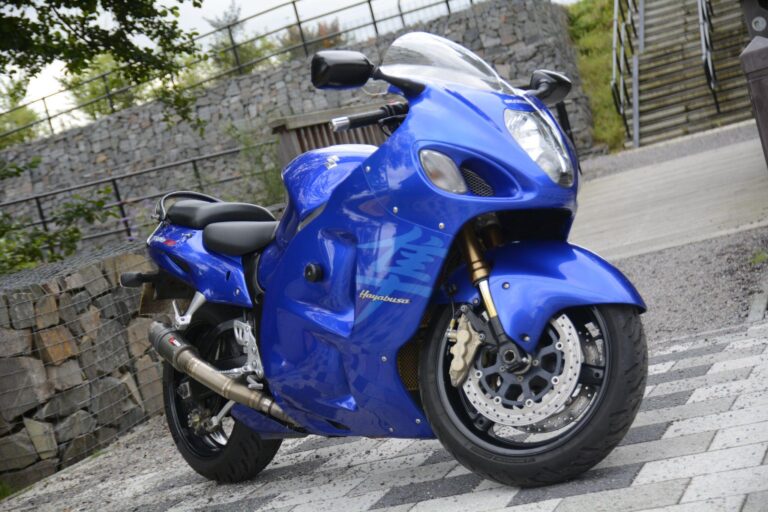 Suzuki GSX1300R Hayabusa 1300