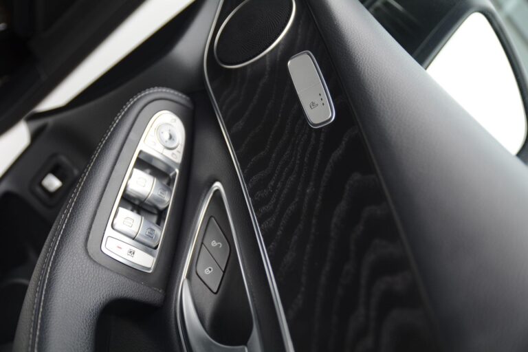 Mercedes-Benz GLC 2.1 GLC250d AMG Line G-Tronic 4MATIC Euro 6 (s/s) 5dr