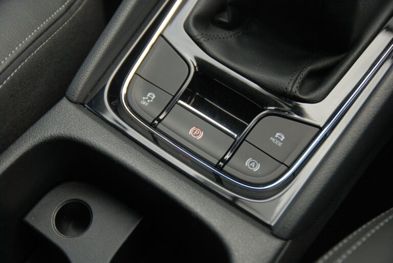 Skoda Karoq 1.5 TSI ACT SE L Euro 6 (s/s) 5dr