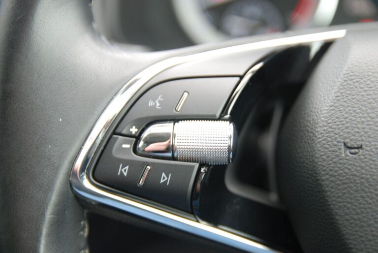 Skoda Karoq 1.5 TSI ACT SE L Euro 6 (s/s) 5dr