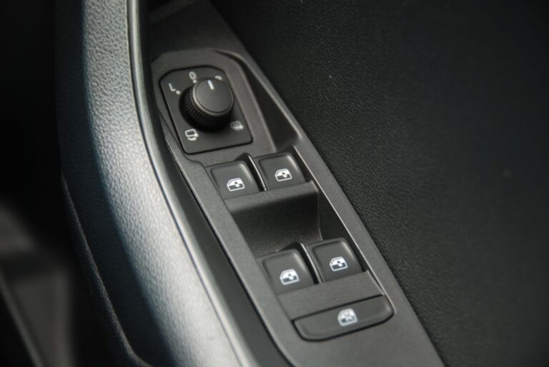 Skoda Karoq 1.5 TSI ACT SE L Euro 6 (s/s) 5dr