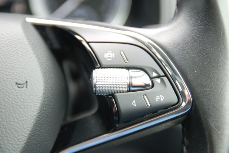 Skoda Karoq 1.5 TSI ACT SE L Euro 6 (s/s) 5dr