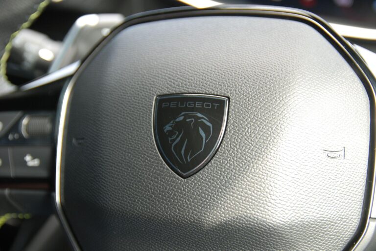 Peugeot 2008 1.2 PureTech GT EAT Euro 6 (s/s) 5dr