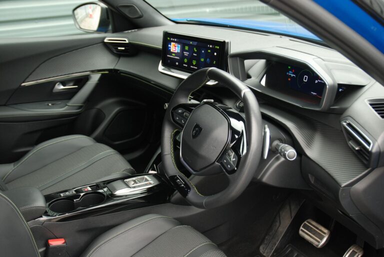 Peugeot 2008 1.2 PureTech GT EAT Euro 6 (s/s) 5dr