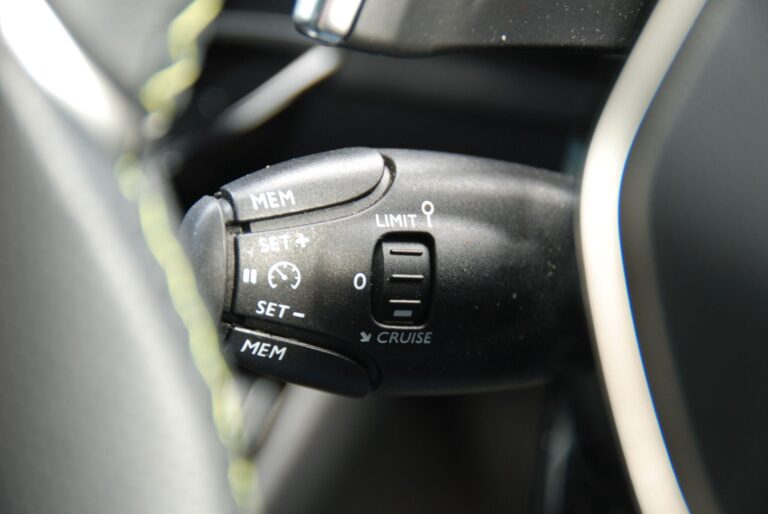 Peugeot 2008 1.2 PureTech GT EAT Euro 6 (s/s) 5dr