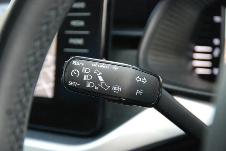 Skoda Kamiq 1.0 TSI SE L Euro 6 (s/s) 5dr