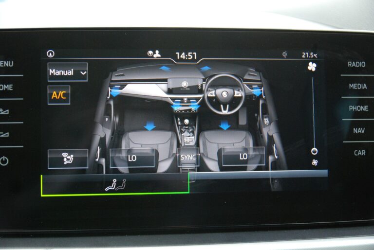 Skoda Kamiq 1.0 TSI SE L Euro 6 (s/s) 5dr