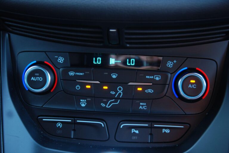 Ford Kuga 1.5T EcoBoost ST-Line Edition SUV 5dr Petrol Manual Euro 6 (s/s) (150 ps)