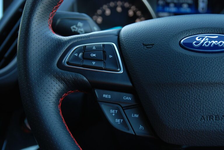 Ford Kuga 1.5T EcoBoost ST-Line Edition SUV 5dr Petrol Manual Euro 6 (s/s) (150 ps)