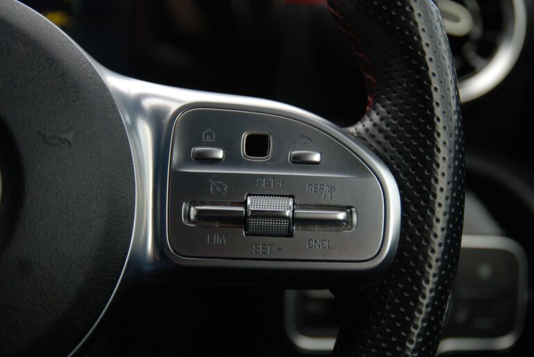 Mercedes-Benz A Class 1.3 A180 AMG Line Hatchback 5dr Petrol Manual Euro 6 (s/s) (136 ps)