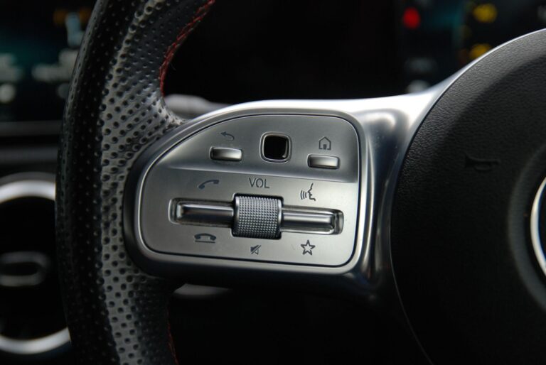 Mercedes-Benz A Class 1.3 A180 AMG Line Hatchback 5dr Petrol Manual Euro 6 (s/s) (136 ps)