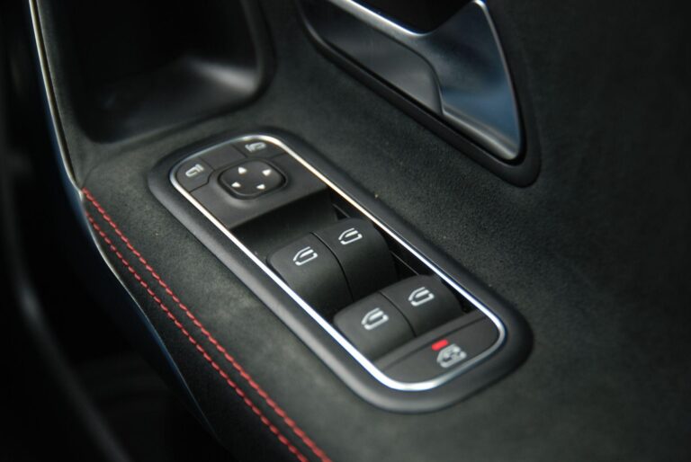 Mercedes-Benz A Class 1.3 A180 AMG Line Hatchback 5dr Petrol Manual Euro 6 (s/s) (136 ps)