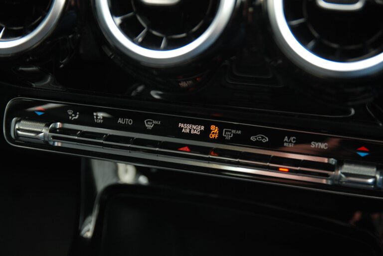 Mercedes-Benz A Class 1.3 A180 AMG Line Hatchback 5dr Petrol Manual Euro 6 (s/s) (136 ps)