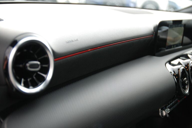 Mercedes-Benz A Class 1.3 A180 AMG Line Hatchback 5dr Petrol Manual Euro 6 (s/s) (136 ps)