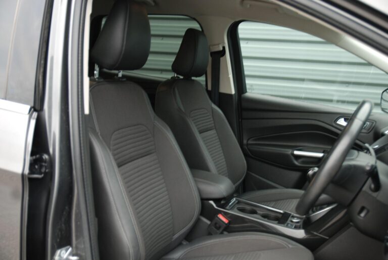 Ford Kuga 2.0 TDCi Titanium AWD Euro 6 (s/s) 5dr