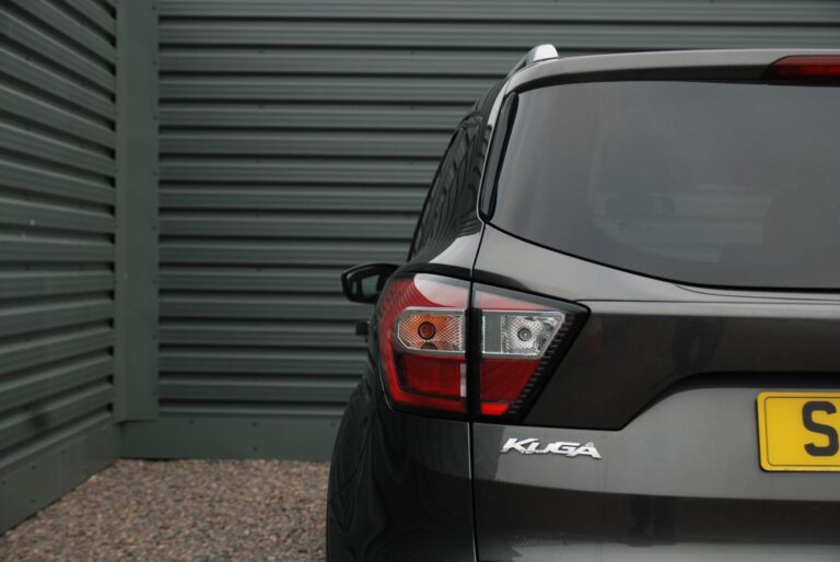 Ford Kuga 2.0 TDCi Titanium AWD Euro 6 (s/s) 5dr