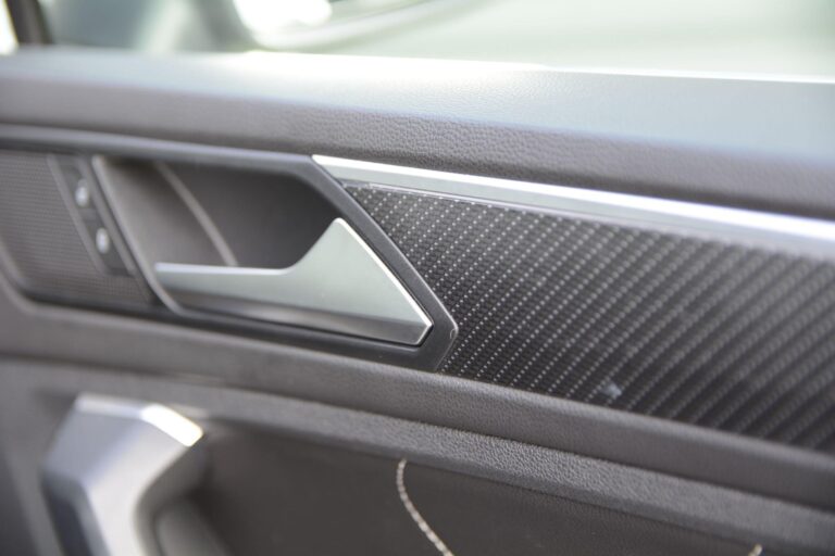 Volkswagen Tiguan 2.0 TDI R-Line DSG 4Motion Euro 6 (s/s) 5dr